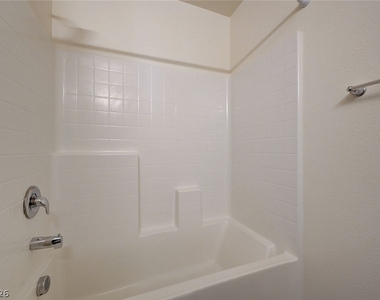 6819 Dark Gunmetal Court - Photo Thumbnail 32