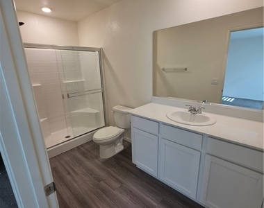 6037 Amaryllis Falls Street - Photo Thumbnail 3
