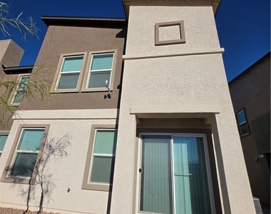 6037 Amaryllis Falls Street - Photo Thumbnail 17