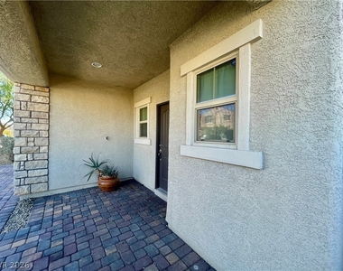 8971 Whitten Park Avenue - Photo Thumbnail 5