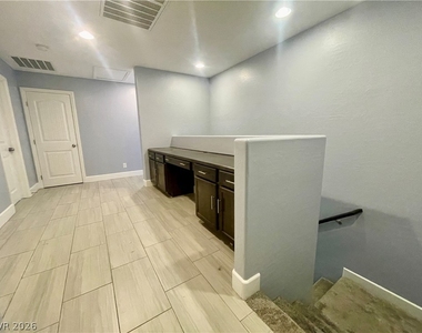 8971 Whitten Park Avenue - Photo Thumbnail 24