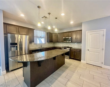 8971 Whitten Park Avenue - Photo Thumbnail 13