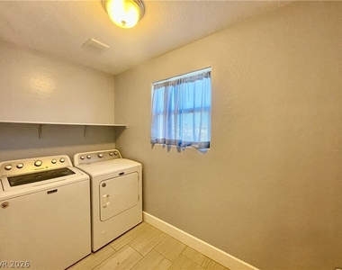 8971 Whitten Park Avenue - Photo Thumbnail 19