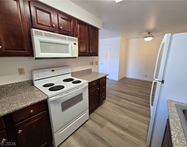 5020 Indian River Drive - Photo Thumbnail 11