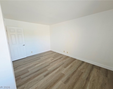 5020 Indian River Drive - Photo Thumbnail 18