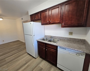 5020 Indian River Drive - Photo Thumbnail 12