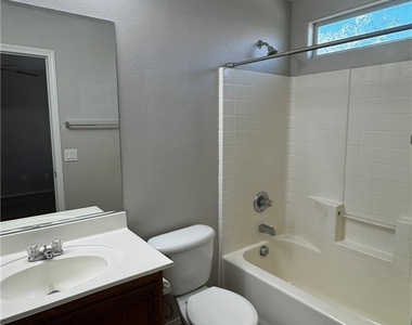 10923 Scotch Rose Street - Photo Thumbnail 17