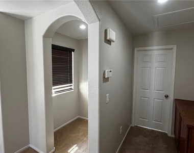 10923 Scotch Rose Street - Photo Thumbnail 9