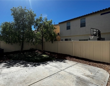 10923 Scotch Rose Street - Photo Thumbnail 18