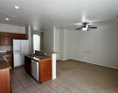 10923 Scotch Rose Street - Photo Thumbnail 2