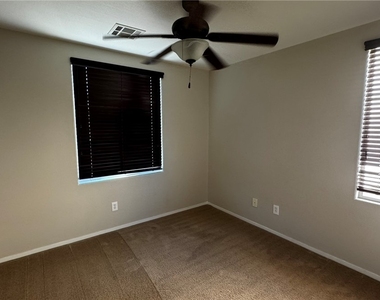 10923 Scotch Rose Street - Photo Thumbnail 13