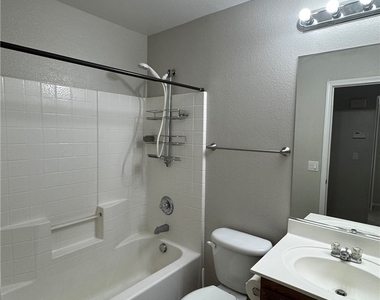 10923 Scotch Rose Street - Photo Thumbnail 12