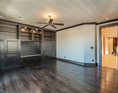 1423 Foothills Village Drive - Photo Thumbnail 31