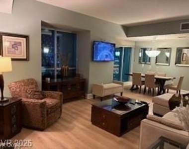 2700 Las Vegas Boulevard - Photo Thumbnail 6