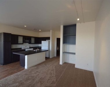 6670 Tulip Falls Drive - Photo Thumbnail 1