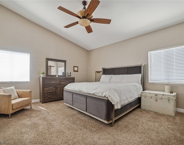 3031 Beaufort Court - Photo Thumbnail 3