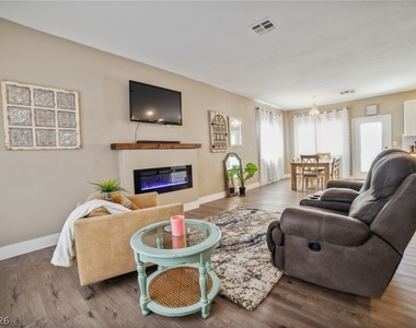 3031 Beaufort Court - Photo Thumbnail 1