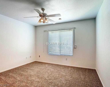 8070 W Russell Road - Photo Thumbnail 4