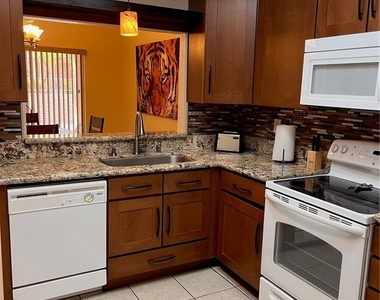 2741 Sungold Drive - Photo Thumbnail 9