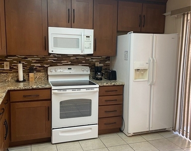 2741 Sungold Drive - Photo Thumbnail 6