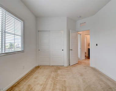 7046 Judith River Street - Photo Thumbnail 10