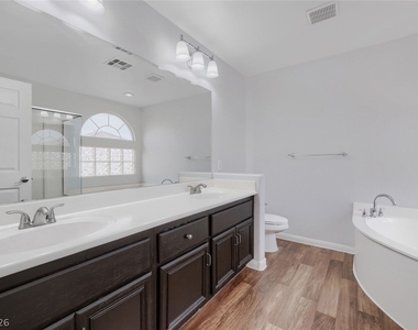 6615 W Camero Avenue - Photo Thumbnail 21