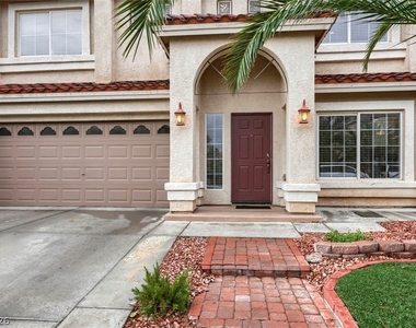 6615 W Camero Avenue - Photo Thumbnail 3