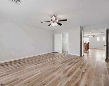 6615 W Camero Avenue - Photo Thumbnail 23