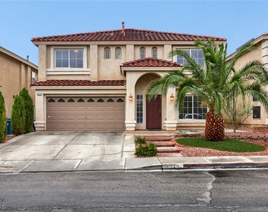 6615 W Camero Avenue - Photo Thumbnail 1