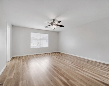 6615 W Camero Avenue - Photo Thumbnail 20