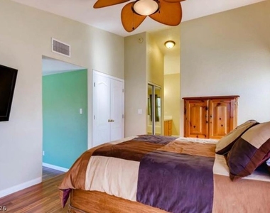 5231 Variety Avenue - Photo Thumbnail 20