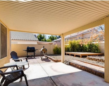 5231 Variety Avenue - Photo Thumbnail 30