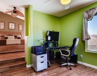 5231 Variety Avenue - Photo Thumbnail 22