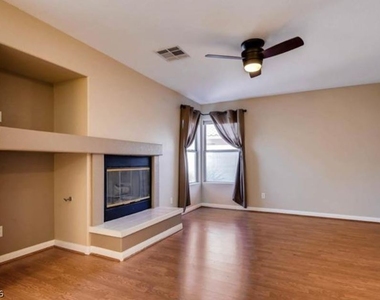 5231 Variety Avenue - Photo Thumbnail 14