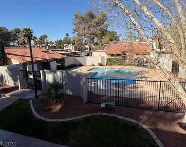 1515 E Reno Avenue - Photo Thumbnail 16