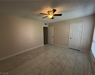 1515 E Reno Avenue - Photo Thumbnail 12