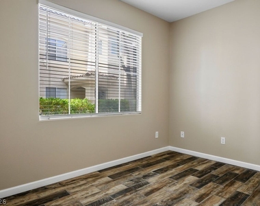 9050 W Warm Springs Road - Photo Thumbnail 19