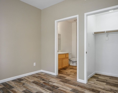 9050 W Warm Springs Road - Photo Thumbnail 20