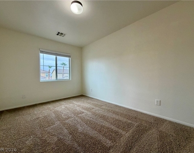 5313 Hollyridge Street - Photo Thumbnail 13
