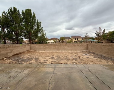 5313 Hollyridge Street - Photo Thumbnail 10
