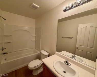 5313 Hollyridge Street - Photo Thumbnail 14