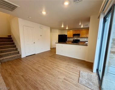5313 Hollyridge Street - Photo Thumbnail 4