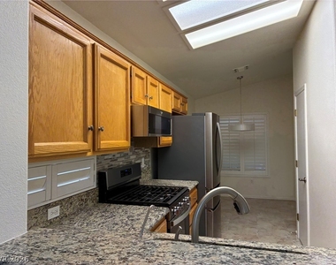 2150 Point Mallard Drive - Photo Thumbnail 42