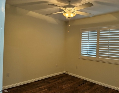 2150 Point Mallard Drive - Photo Thumbnail 20