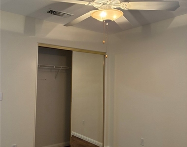 2150 Point Mallard Drive - Photo Thumbnail 19