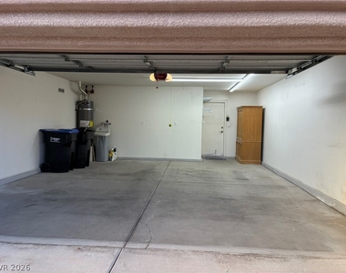 2150 Point Mallard Drive - Photo Thumbnail 9