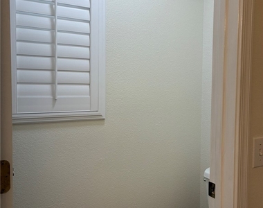 2150 Point Mallard Drive - Photo Thumbnail 32