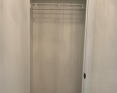 2150 Point Mallard Drive - Photo Thumbnail 16