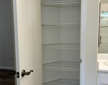 2150 Point Mallard Drive - Photo Thumbnail 26
