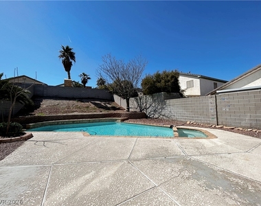 3921 Hampton Grove Court - Photo Thumbnail 33